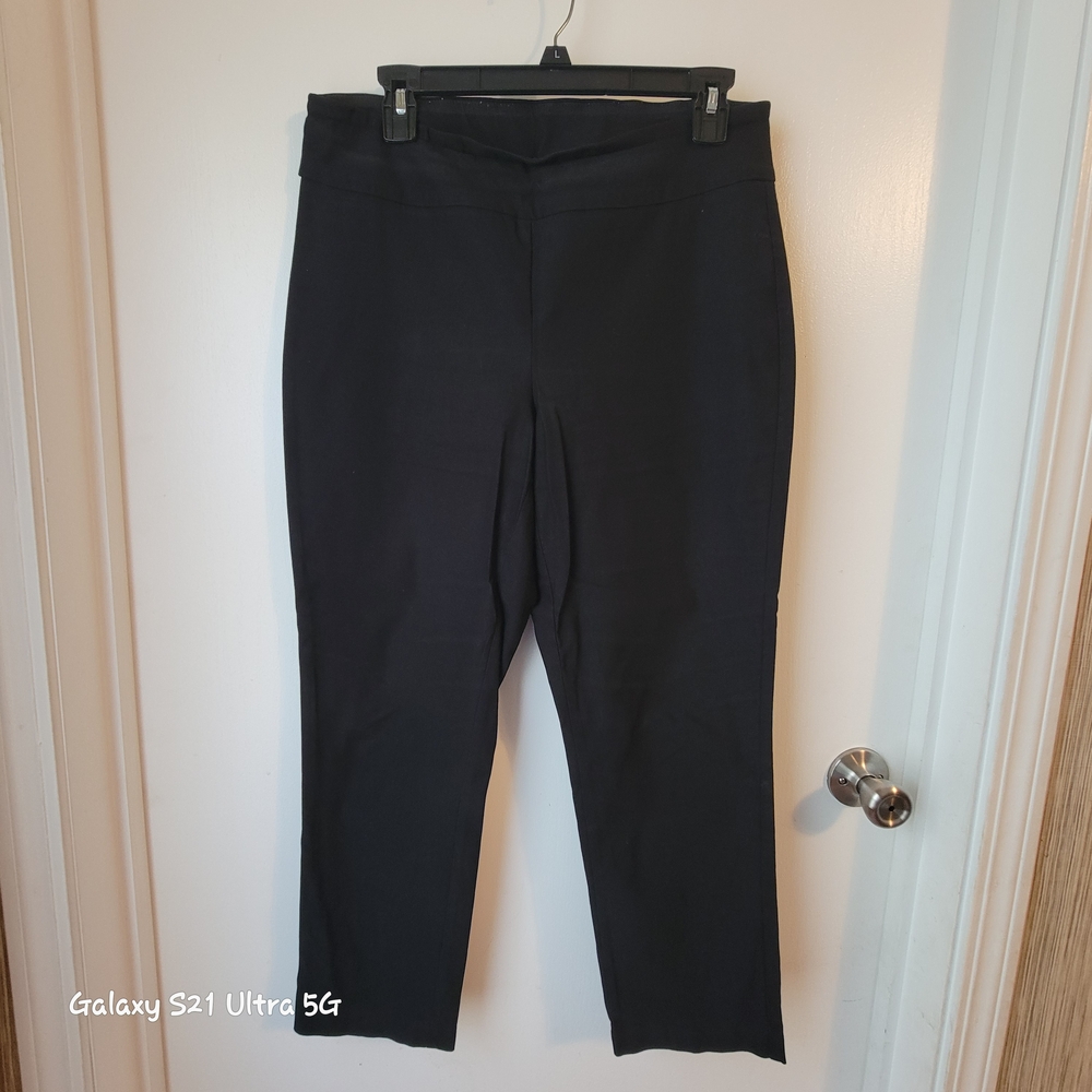 Tribal Black Capris